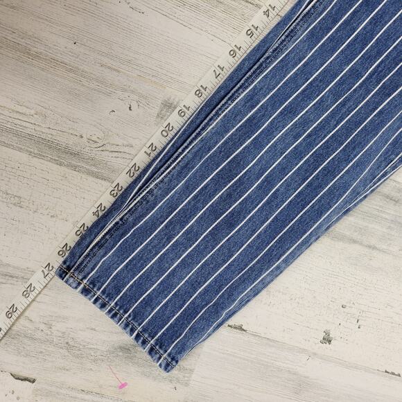 American Eagle Pinstripe Mom Jean Size 8 - Picture 13 of 13